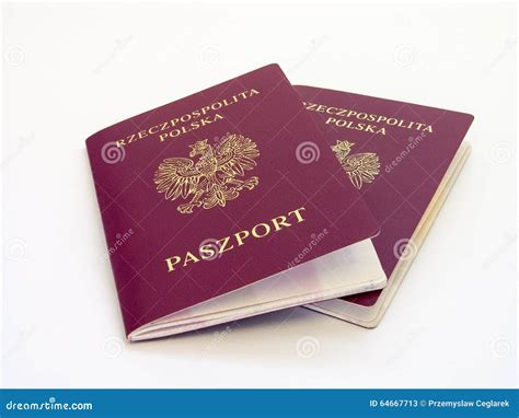 波兰护照和身份证在一张白色桌上 从一个欧洲国家的个人文件 库存照片 - 图片 包括有 设计, 财务: 153682522