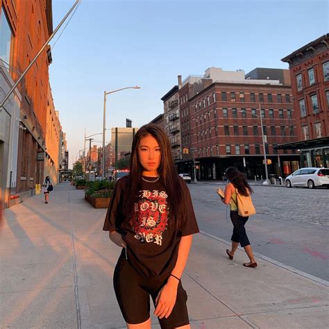 Nina Mc Lin biography, 22 Photos, Age, Height, Real Name, Instagram Account 2026