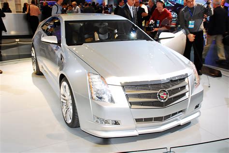 Cadillac CTS Coupe Detroit (2008) - HD Picture 1 of 3 - #47525 - 3000x2008