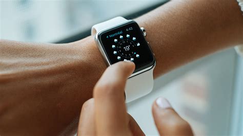 Cops Arrest A Man For Trapping His Girlfriend Using Apple Watch; Here's ...