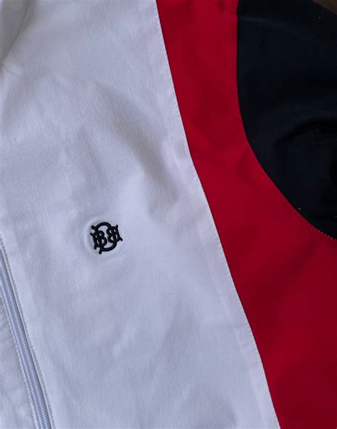 Frost-Line Hooded Windbreaker - Cloud White, Red & Black Panelled Jack ...