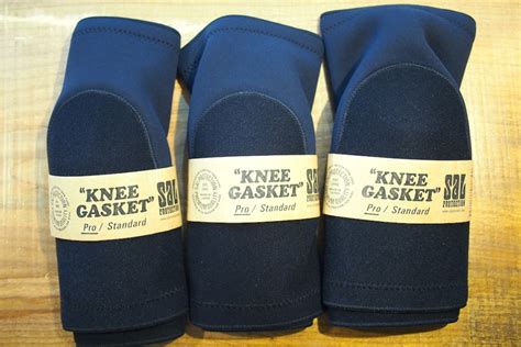SAL PROTECTION「KNEE GASKET」- PRO | DELMARBMX