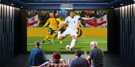 How to Set Up an Outdoor LED Projector 的图像结果