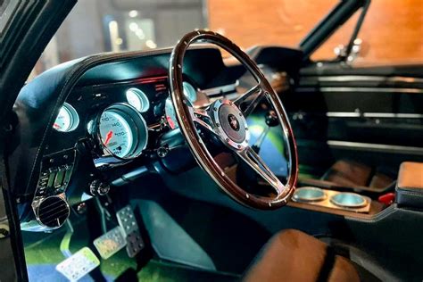 Реплику легендарной "Элеоноры" из фильма "Угнать за 60 секунд" продают ...