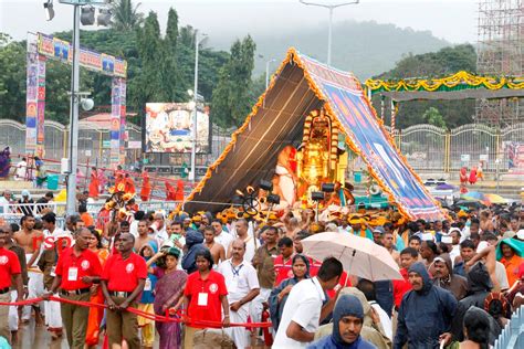 Nara Kesari Takes Ride on Simha Vahanam - rspnetwork.in