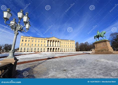 Det Kongelige Slott, Oslo, Norway. Stock Image - Image of architecture, castle: 162978029