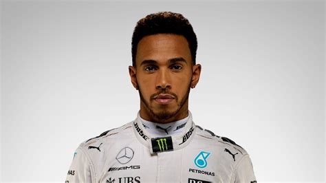 Lewis Hamilton al nipotino: “i maschi non si vestono da principessa ...