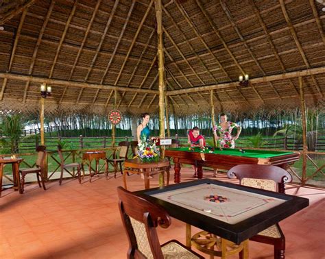 Ayurveda Kuren & Therapien im Nattika Beach Resort Thrissur, Südindien