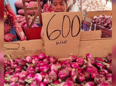 Onion Becomes A 'Luxury' In Crisis-hit Philippines