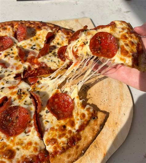 Willy Nillys Wood Fired Pizza Truck, 1308 Bridge St., Ashtabula, OH ...