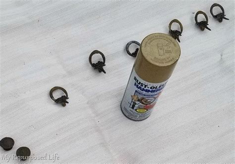 Spraying Chest of Drawers 的图像结果