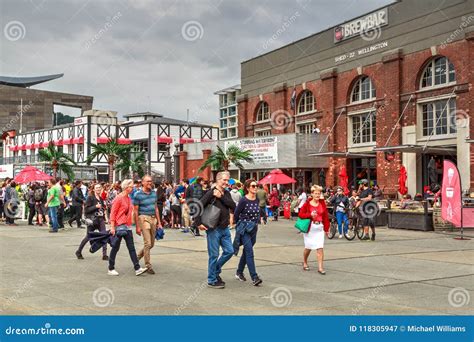 Local People in Welling 的图像结果