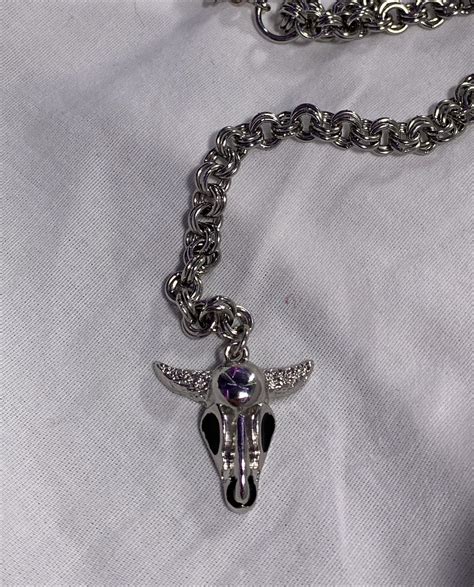 Eve Iris (@eveirisart) • Instagram photos and videos