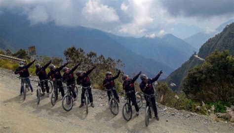 Tour en bicicleta por la Ruta de la Muerte, La Paz - Central de Reservas
