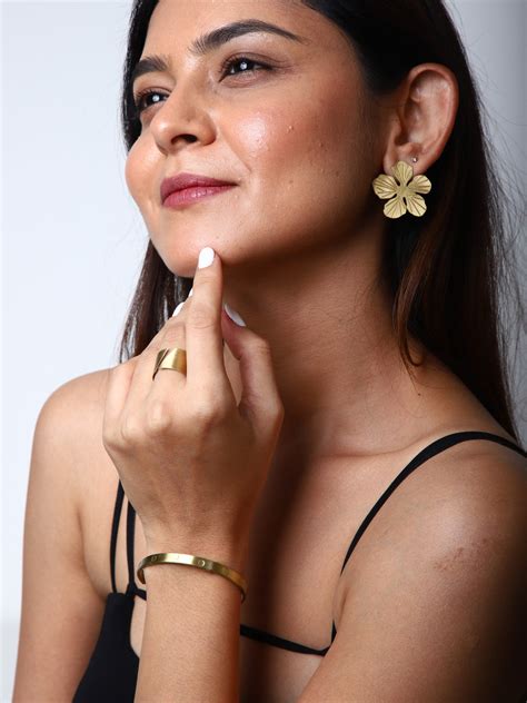 Stack of 4 Adjustable Brass Bracelets (Anti Tarnish)