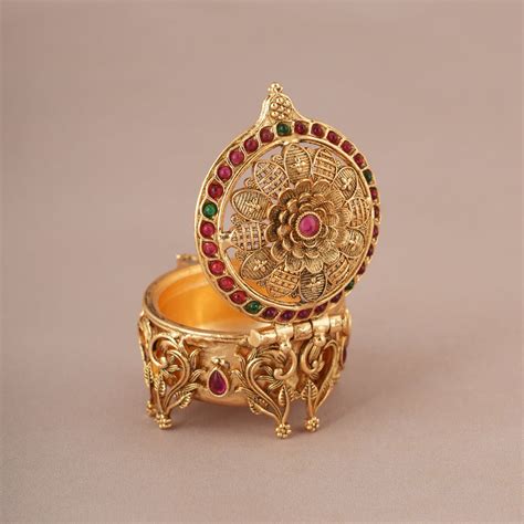 Stunning antique gold floral sindoor box | Free Cod - smarsjewelrys