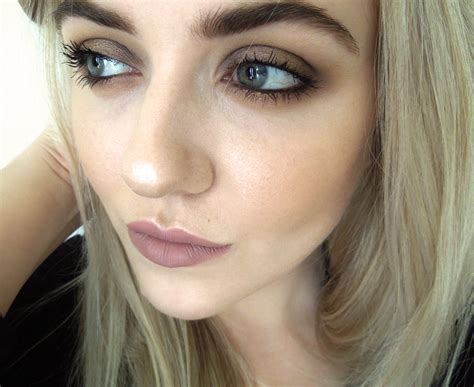 grunge alternative makeup