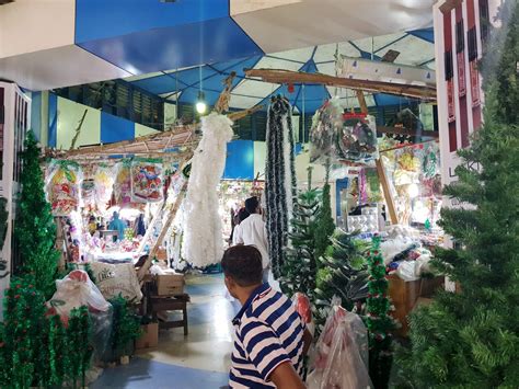 Visit Christmas Market At New Market | LBB, Kolkata