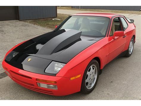 Porsche 944 Turbo interior.