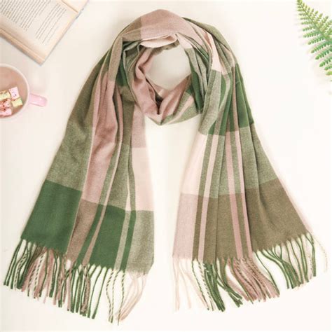 Olive Green Checkered Blanket Scarf Online - Premium Scarf | Nestasia