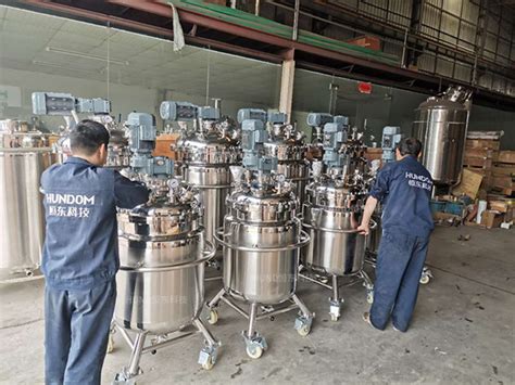 果蔬汁复合饮料生产线-调配系统-上海琛菲机械科技有限公司
