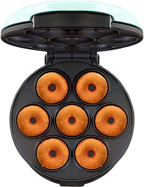 Amazon.com: Mini Doughnut Maker, Mini Donuts Machine, Makes 7 Doughnuts ...