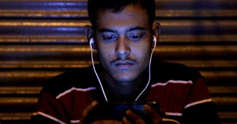 Why Netflix Allows Video Download Thanks To India, But Won't Let You ...