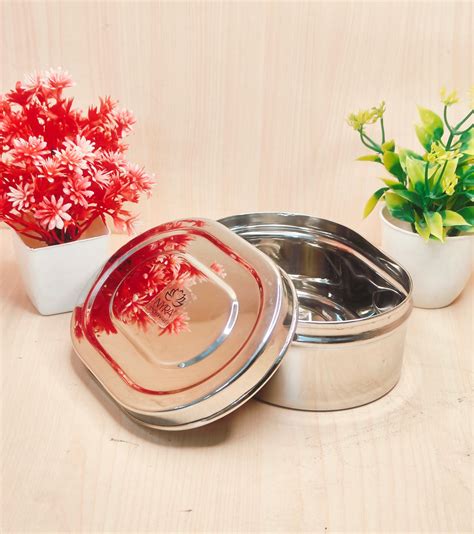 Nyra® Capsule Shaped Stainless Steel Food Storage Container – Nyra ...