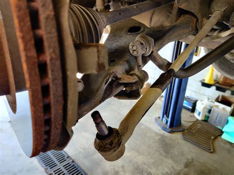 Subaru outer and inner tie rod replacement! Keeping that steering tight ...