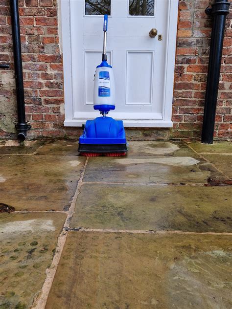 Floor Cleaning Surrey | Surrey Stone | Floor Cleaning Machines