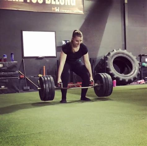 5 Simple Tips For A Stronger Trap Bar Deadlift