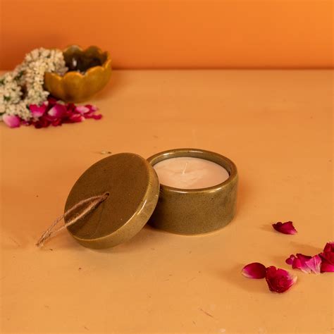 Earthy Luminescence Jar Candle – THE ORBY HOUSE