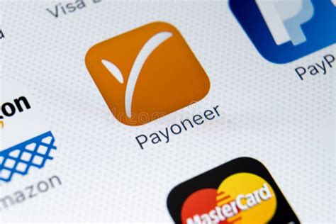 Payoneer Application Icon on Apple IPhone X Smartphone Screen Close-up ...