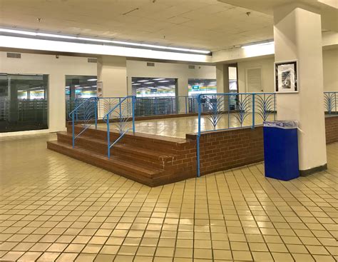 The shady Shops at Iverson/Iverson Mall (Hillcrest Heights, MD ...