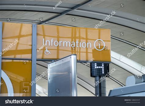 Information Desk 的图像结果