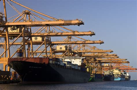 Oman’s non-oil exports jump 50% in 2022