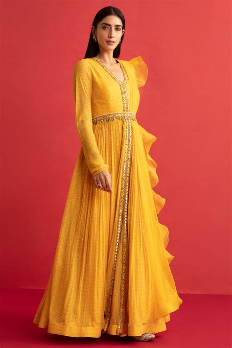 MADHURI DIXIT IN MARTHA – Ridhi Mehra