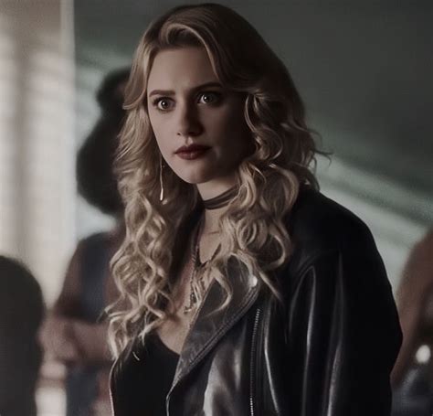 young alice cooper | Betty cooper riverdale, Alice cooper riverdale ...