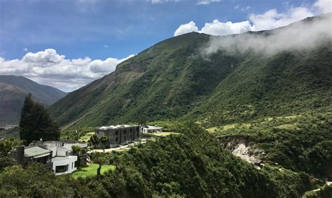 Elevation of 13 de Junio & Catequilla, Quito, Ecuador - MAPLOGS