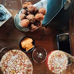 Canteen Pub & Grub - Gastropub - Kolkata - West Bengal | Yappe.in