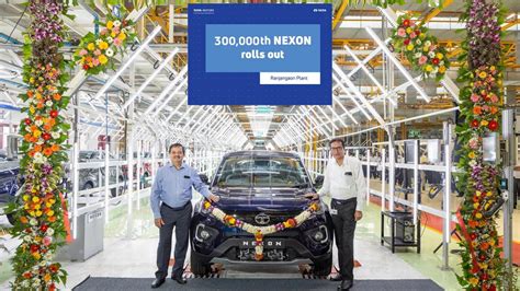 Tata Motors' SUV Nexon gets new top spec trim; extends portfolio to 40 ...