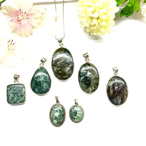 Seraphinite Pendant in Silver to Release Old Patterns
