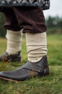 Mittelalter, Wikinger & LARP Gewandung im Online-Shop kaufen | LEONAR