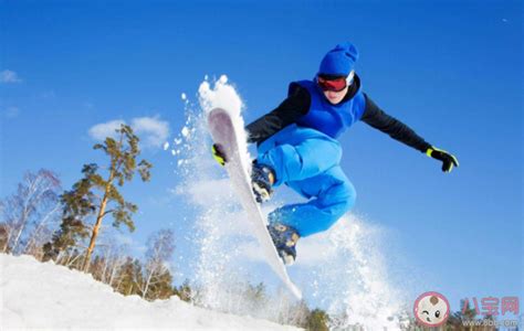 初学者滑雪要注意哪些？有什么技巧呢？6招技巧让你轻松学会滑雪|雪板|滑雪|犁式_新浪新闻