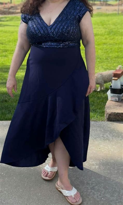 Plus Size Sequin Midi Dress with V-Neck for Mothers of the Bride ...