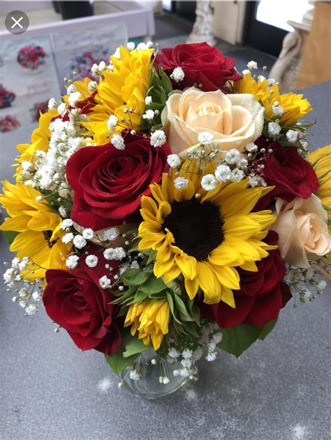 Sunflowers And Red Roses Wedding Bouquet at Sandra Raines blog