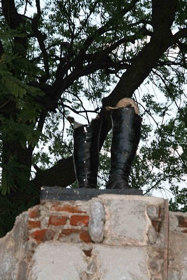 Desecration of statues in AP sparks controversy - Rediff.com News