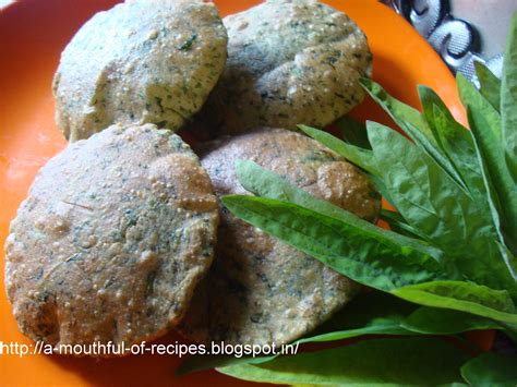 A Mouthful Of Recipes: Bathua Kachori