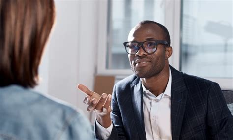 How to Conduct a Job Interview