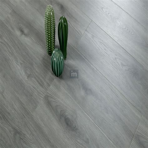 157 - TYROL - AC5 1215MM X 240MM X 12MM - RUSTIC ROYAL OAK COLLECTION ...